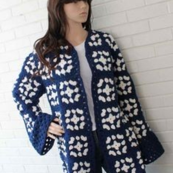 Navy blue and white Granny square vintage card… - Picture 3 of 9